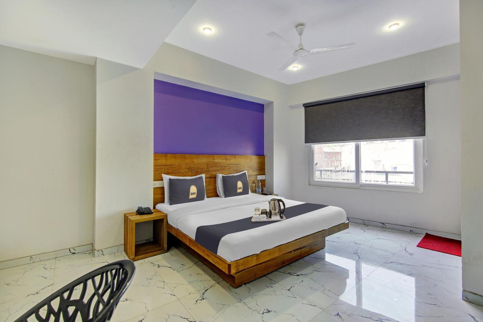 Super Townhouse Geetanjali Inn Гургаон Экстерьер фото